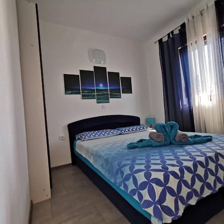 Apartmani Tajana Sukošan Esterno foto