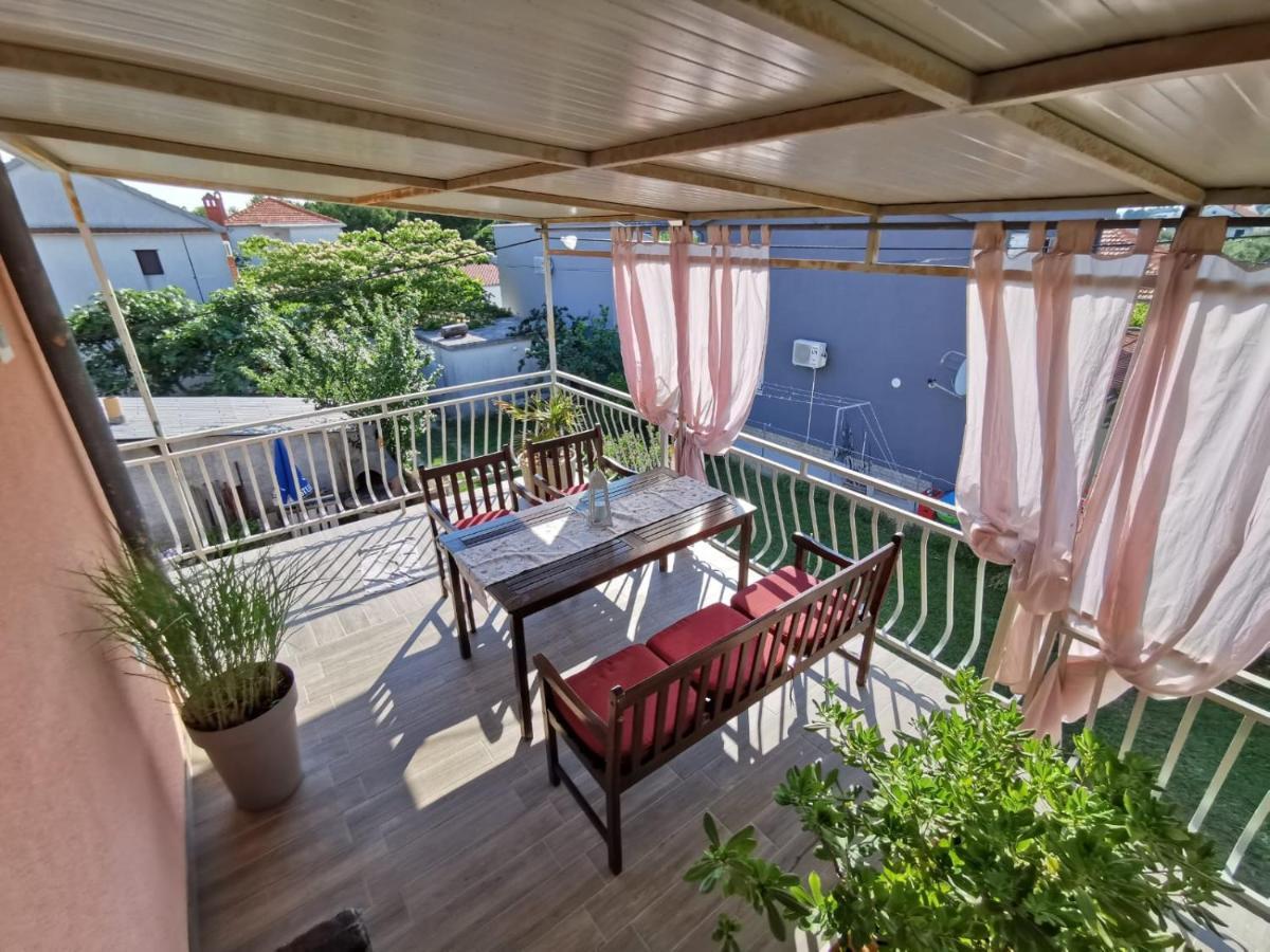 Apartmani Tajana Sukošan Esterno foto