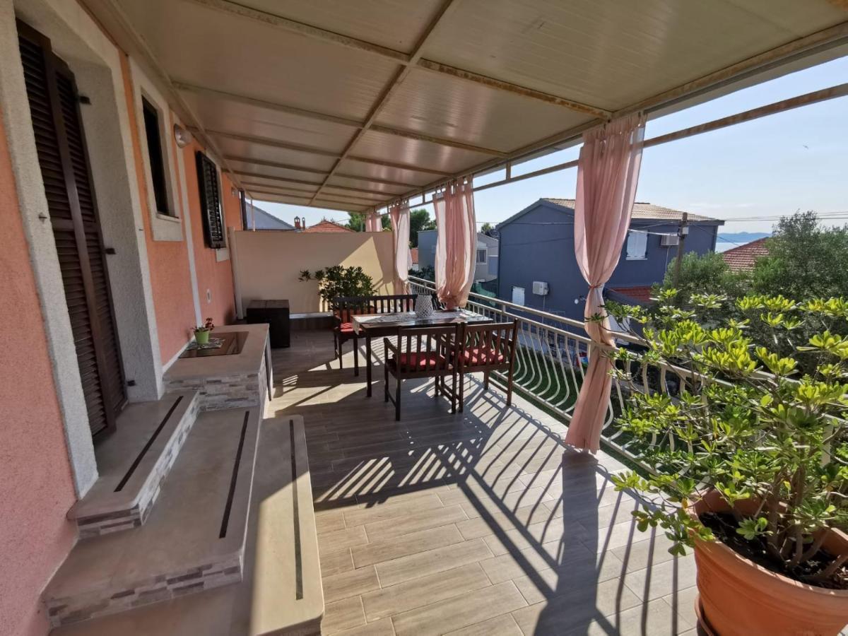 Apartmani Tajana Sukošan Esterno foto