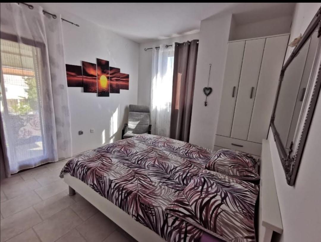 Apartmani Tajana Sukošan Esterno foto