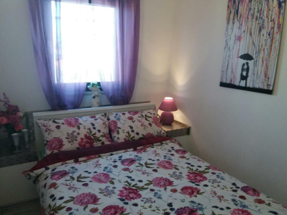 Apartmani Tajana Sukošan Esterno foto